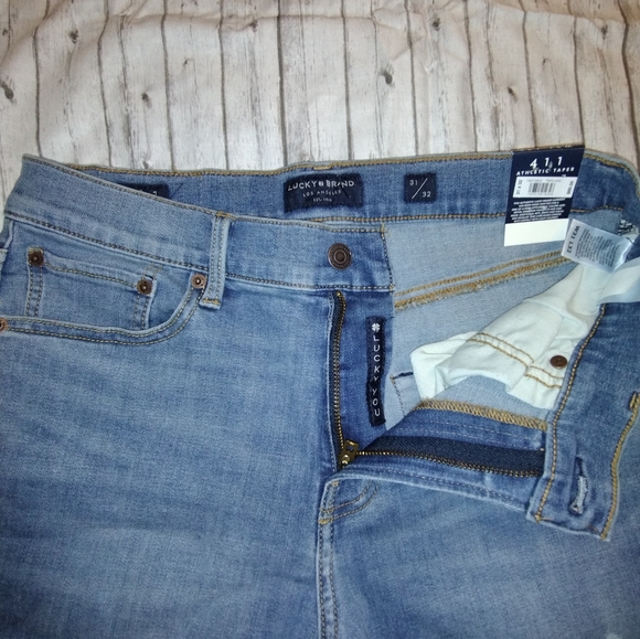 SALE. NWT Lucky Brand Jeans 411 Athletic Taper 3 way stretch - Picture 4 of 7